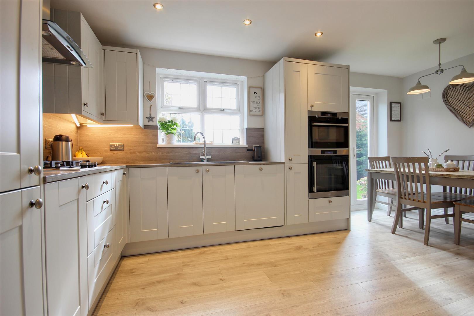 The Bryants, Leven